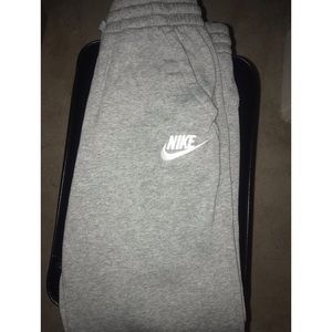 Nike: open hem fleece sweat pants